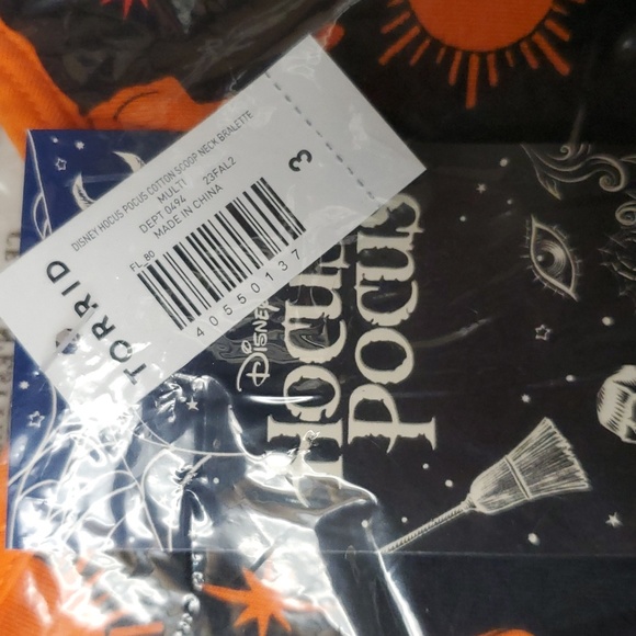 ❤️NWT VINTAGE TORRID SCOOP BRALETTE HOCUS POCUS SANDERSON SISTERS WIRELESS - Picture 8 of 12